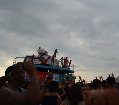 Boryeong Mud Festival crowd dancing