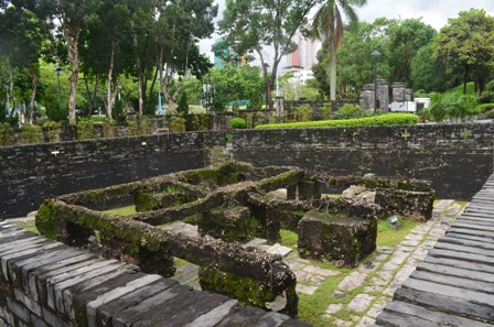Hong Kong Walled City Park South Gate
