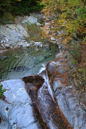 Sibiseonnyetang overhead river shot