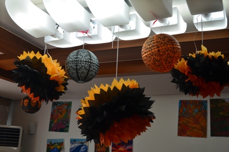 Halloween Korea apartment paper lanterns