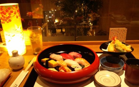 Kyoto food Ganko Sushi sushi mixed with tempura lunch