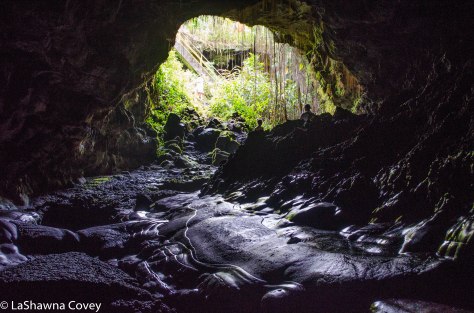 Big Island waterfalls and caves-9